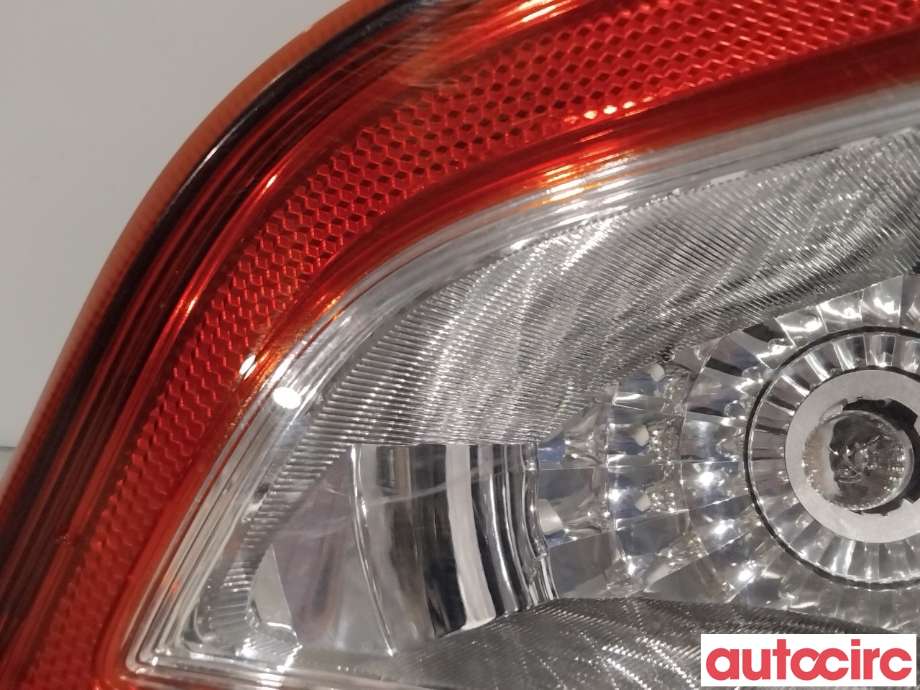 Baklykt venstre indre til Suzuki SX4 S-CROSS 2013-->> (Type II)  (SUZUKI|36274-61M00)
