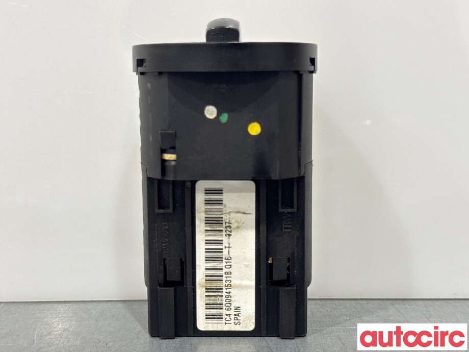 Bryter lys til VW Transporter / Caravelle 2003-2009 (Fase 1) (T5) (T5) (VOLKSWAGEN|6Q0941531M||6R0941531F)