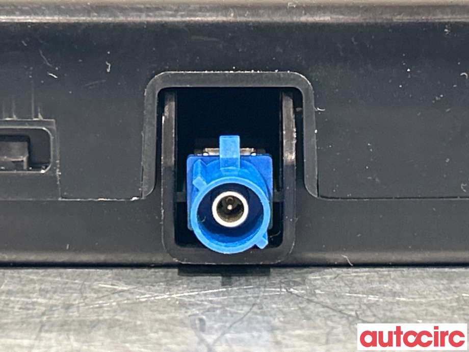 Antenne forsterker til Hyundai Ioniq 5 2021-->>  (HYUNDAI|96240NI010)