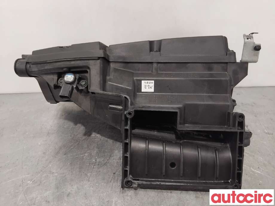 Luftfilterboks til Mercedes SLK 2005-2011 (R171) (R171) (MERCEDES|A2710900901|)