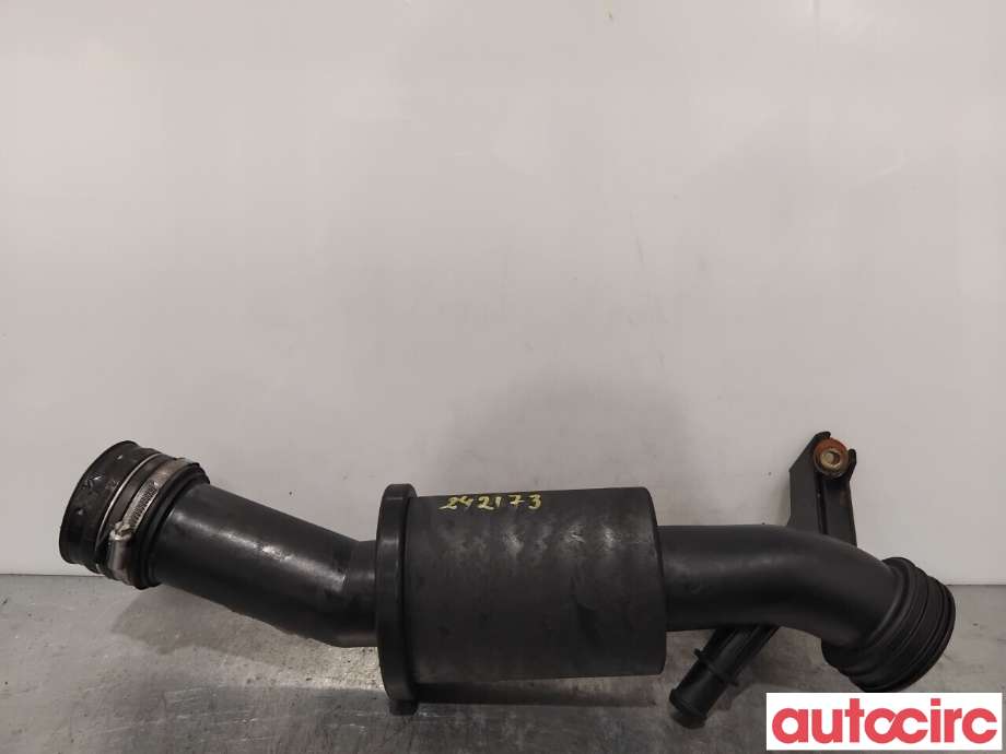 Turbo rør til Mercedes SLK, 2005-2011 (R171) (R171) (MERCEDES|A2710902137)