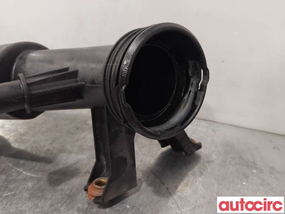 Turbo rør til Mercedes SLK 2005-2011 (R171) (R171) (MERCEDES|A2710902137|)
