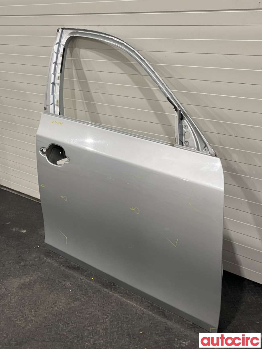 Dør høyre foran til BMW 5-Serie 2003-2010 (E60/E61) (E60/E61) (BMW|41515A2A3A6)