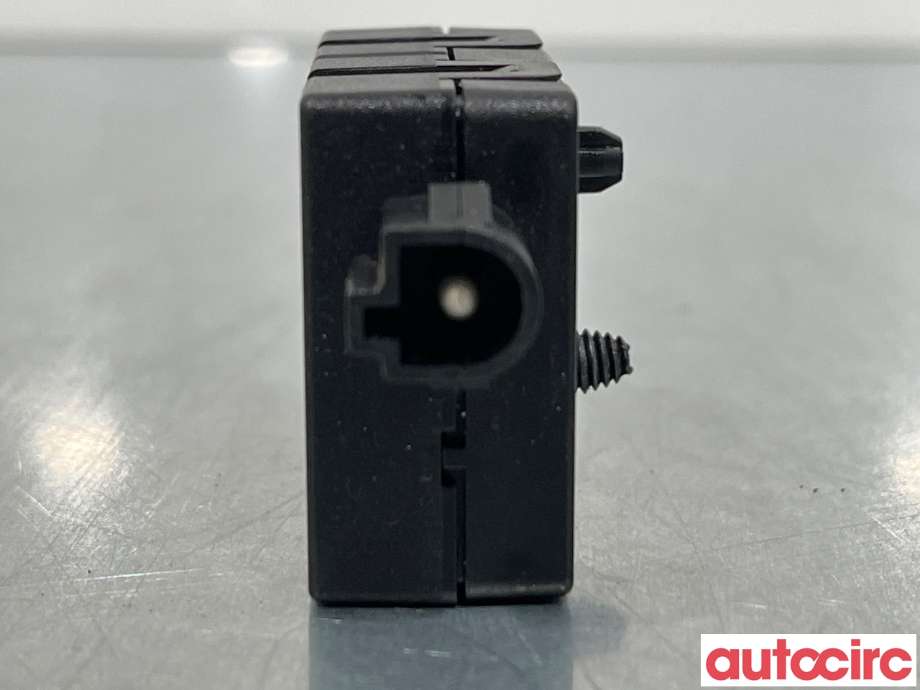 Antenne forsterker til BMW X3, 2010-2017 (F25) (F25) (BMW|65209181453)
