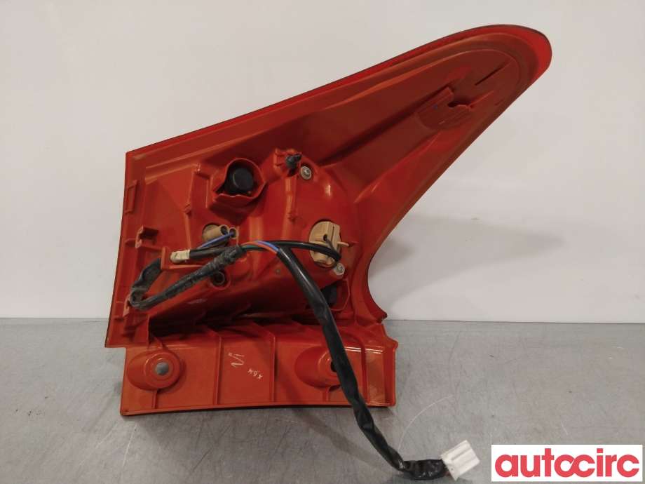 Baklykt høyre til Toyota Auris 2013-2015 (Type II, Fase 1)  (TOYOTA|8155102740)