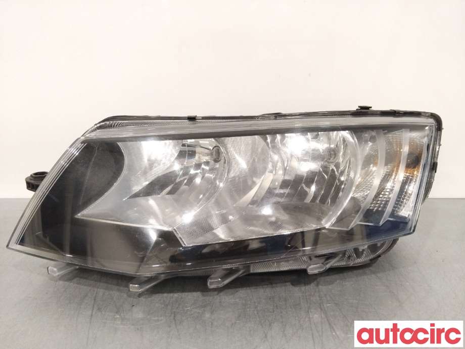 Frontlykt venstre halogen til Škoda Octavia, 2013-2016 (Type III, Fase 1) (SKODA|5E1941017)