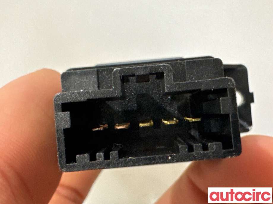 Bryter baklukeåpner til Honda CR-V 2012-2018 (Type IV) (HONDA|35800-SED-003||84441T1GE610BLK)
