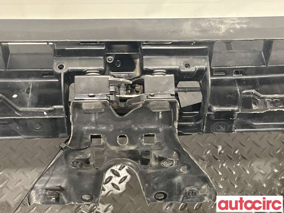 Frontplate til VW Passat 2015-2019 (Fase 1) (B8) (B8) (VOLKSWAGEN|3G0805588L||3G0805588AC)
