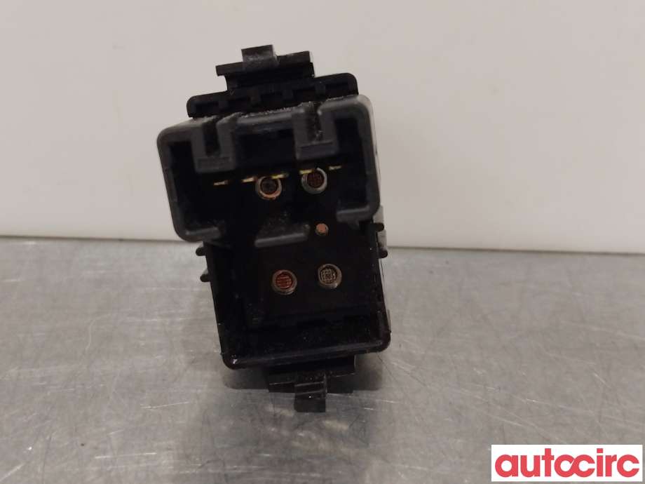 Bryter ruteheis til Isuzu D-Max 2021-->> (Type III) (ISUZU|8974724560|)
