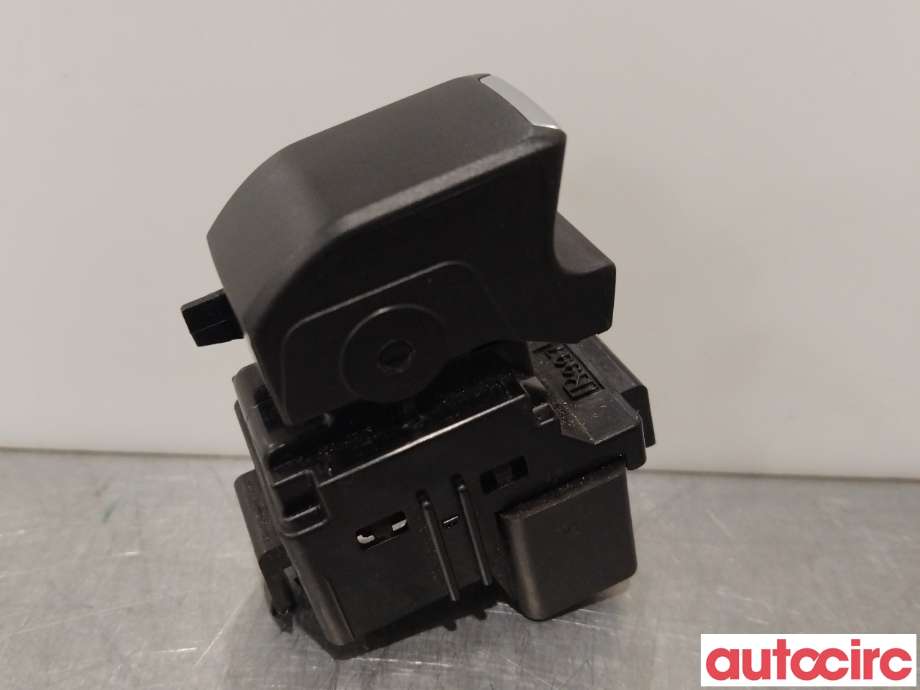 Bryter ruteheis til Isuzu D-Max 2021-->> (Type III) (ISUZU|8974724560|)