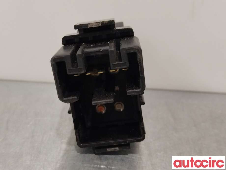 Bryter ruteheis til Isuzu D-Max 2021-->> (Type III) (ISUZU|8974724560|)