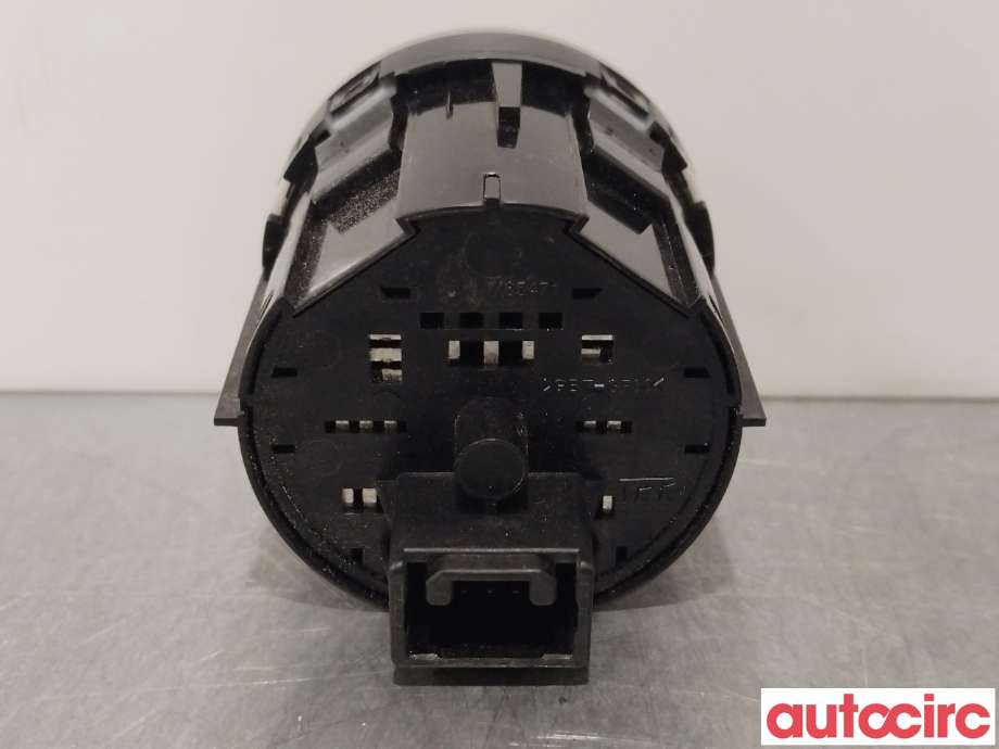 Bryter diverse til Isuzu D-Max 2021-->> (Type III)  (ISUZU|8983945300|)
