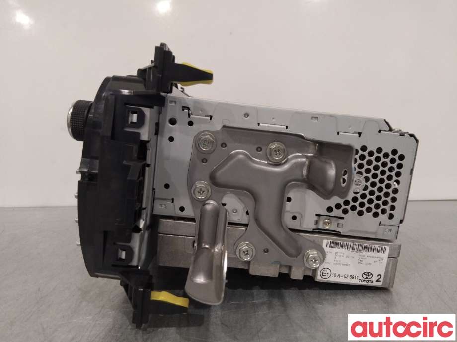 Bilstereo til Toyota Yaris 2014-2020 (Type III, Fase 2)  (TOYOTA|861400D330)