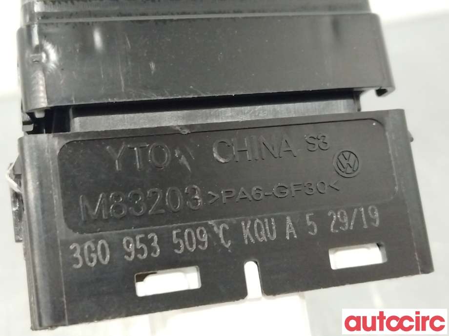 Bryter nødblink til VW Passat 2015-2019 (Fase 1) (B8) (B8) (VOLKSWAGEN|3G0953509C)
