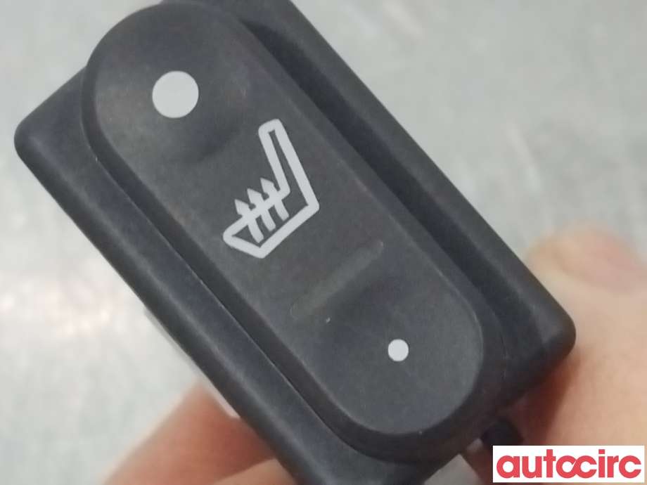 Bryter setevarme til Nissan Qashqai 2010-2014 (Type I, Fase 2)  (NISSAN|25500JD01B|)