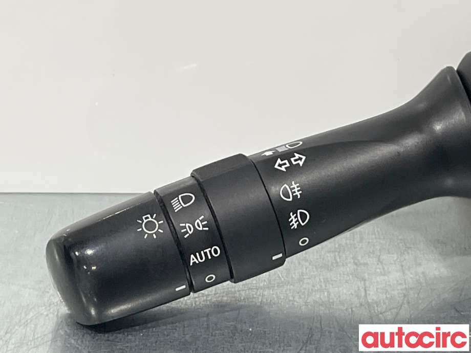 Bryter blink til Toyota Avensis 2009-2015 (Type III, Fase 1)  (TOYOTA|8414005190)