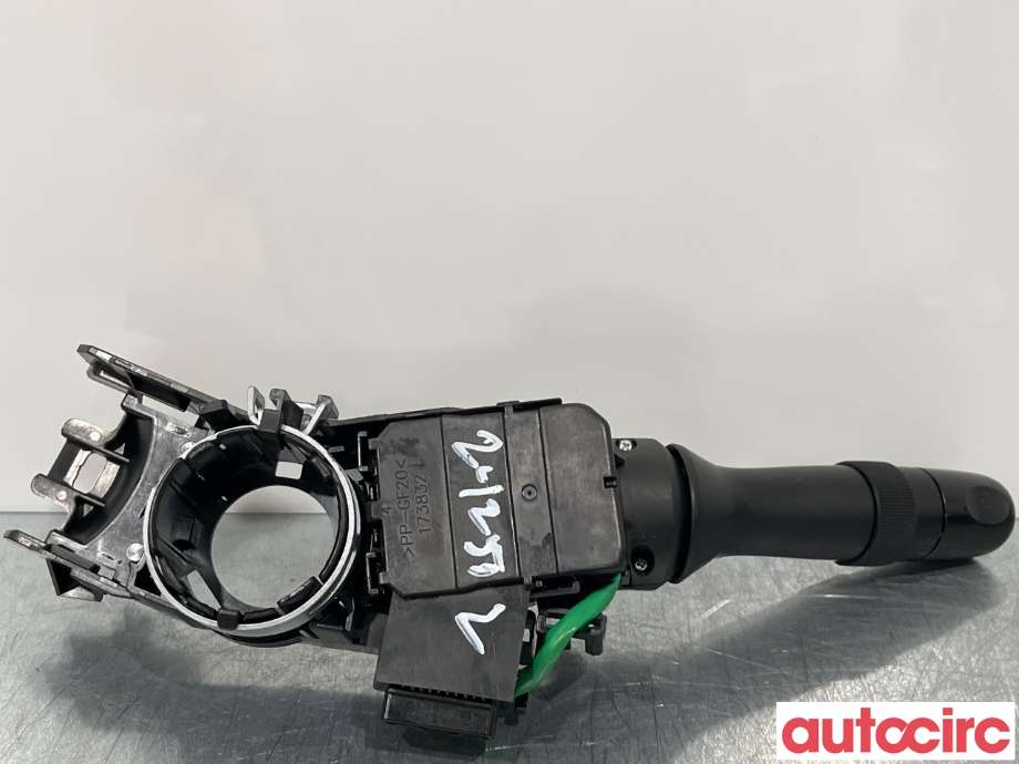 Bryter blink til Toyota Avensis 2009-2015 (Type III, Fase 1)  (TOYOTA|8414005190)