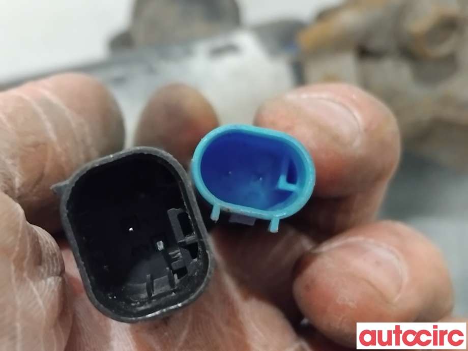 Fjærbein høyre foran til BMW X5 2013-2018 (F15) (F15) (BMW|37106875084||3711-6863174)