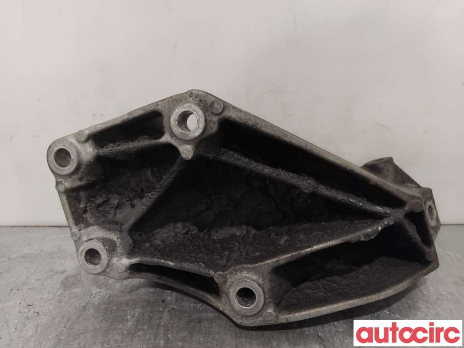 Motorfeste til BMW X3 2010-2017 (F25) (F25) (BMW|22116861401|)