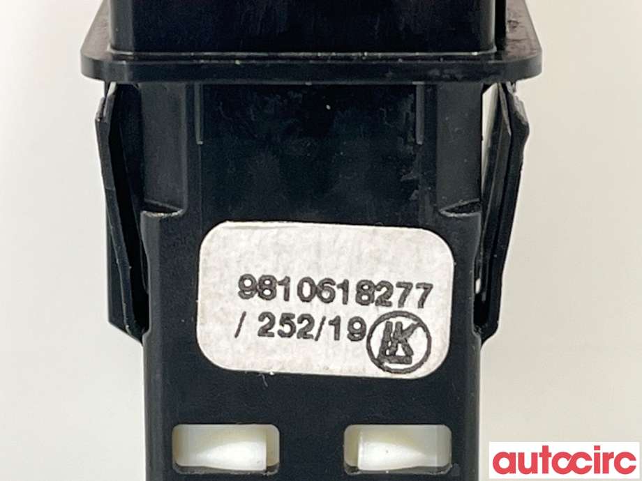 Bryter baklukeåpner til Peugeot 3008 2016-->> (Type II)  (PEUGEOT|98106182JP||9810618277)