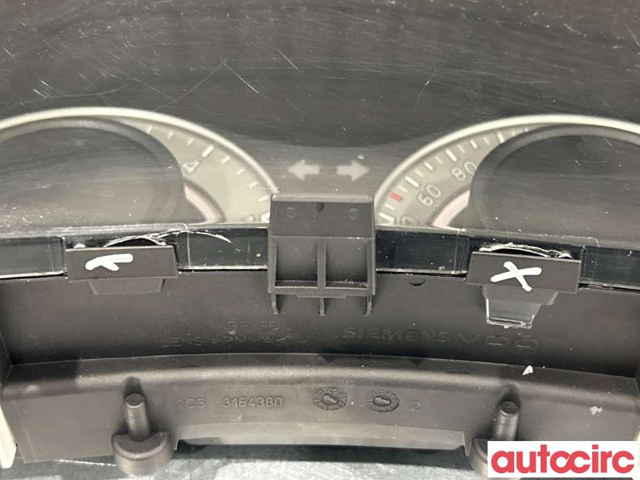 Instrumentpanel til Toyota Auris 2010-2012 (Type I, Fase 2)  (TOYOTA|838000ZC80)