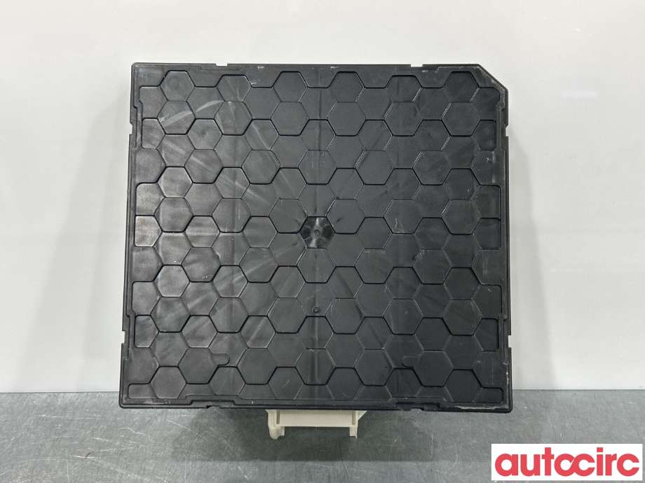 Styreenhet comfort (BCM) til VW Passat 2015-2019 (Fase 1) (B8) (B8) (VOLKSWAGEN|5Q0937086CF|5Q0937086CE)