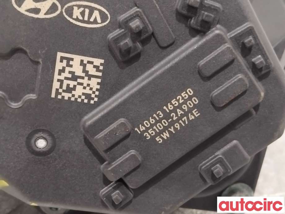 Spjeldhus til Kia Cee