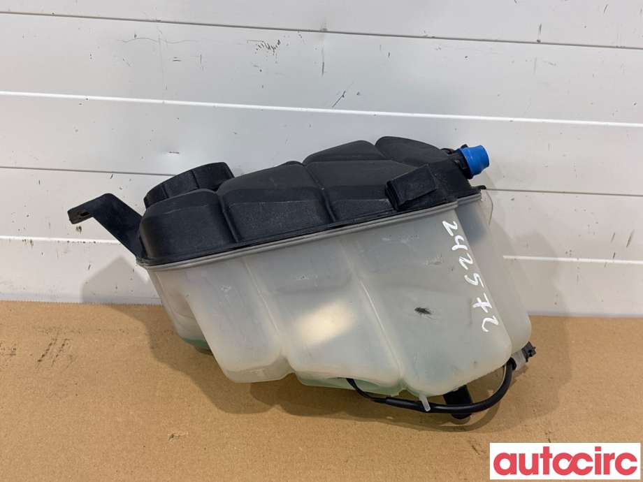 Ekspansjonstank til Volvo V60/V60 CC 2013-2018 (Type I, Fase 2)  (VOLVO|31200320|6G91-8K218-CD)