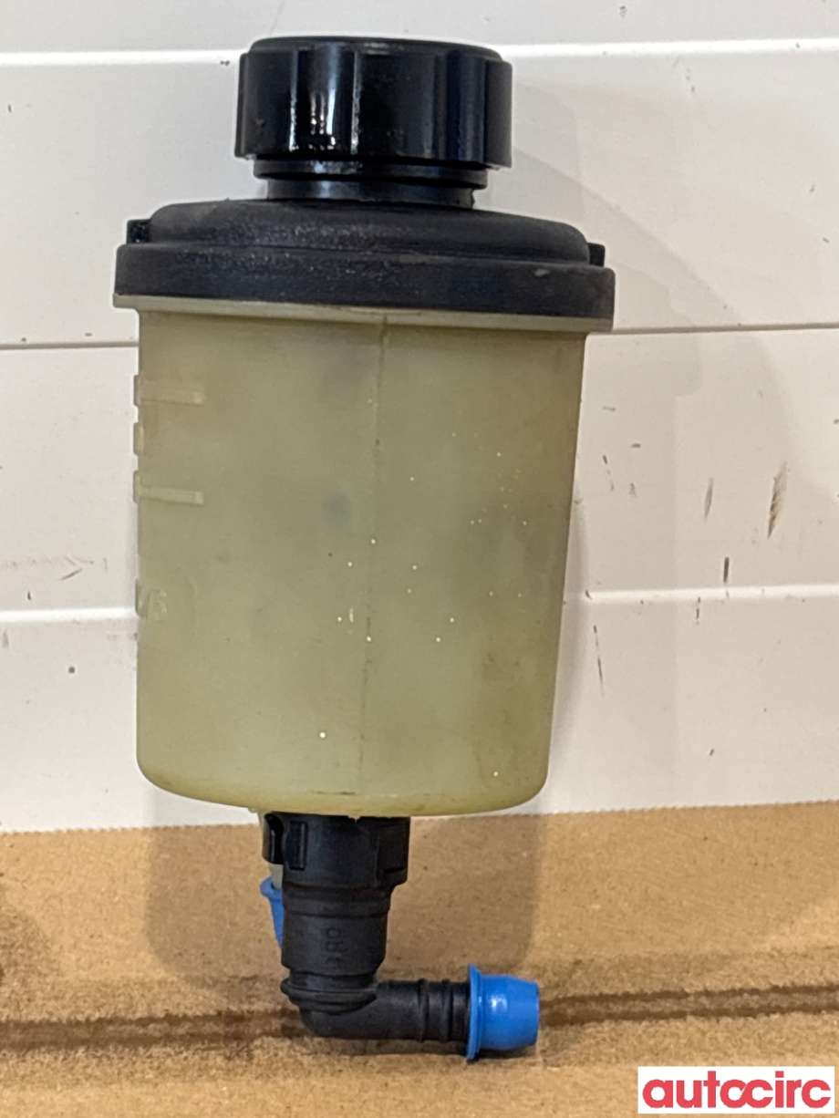 Servo oljebeholder til Volvo V60/V60 CC, 2013-2018 (Type I, Fase 2)  (VOLVO|31302576)