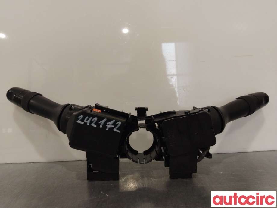 Bryter combi til Toyota Auris 2010-2012 (Type I, Fase 2)  (TOYOTA|8465202411|8414002311|)