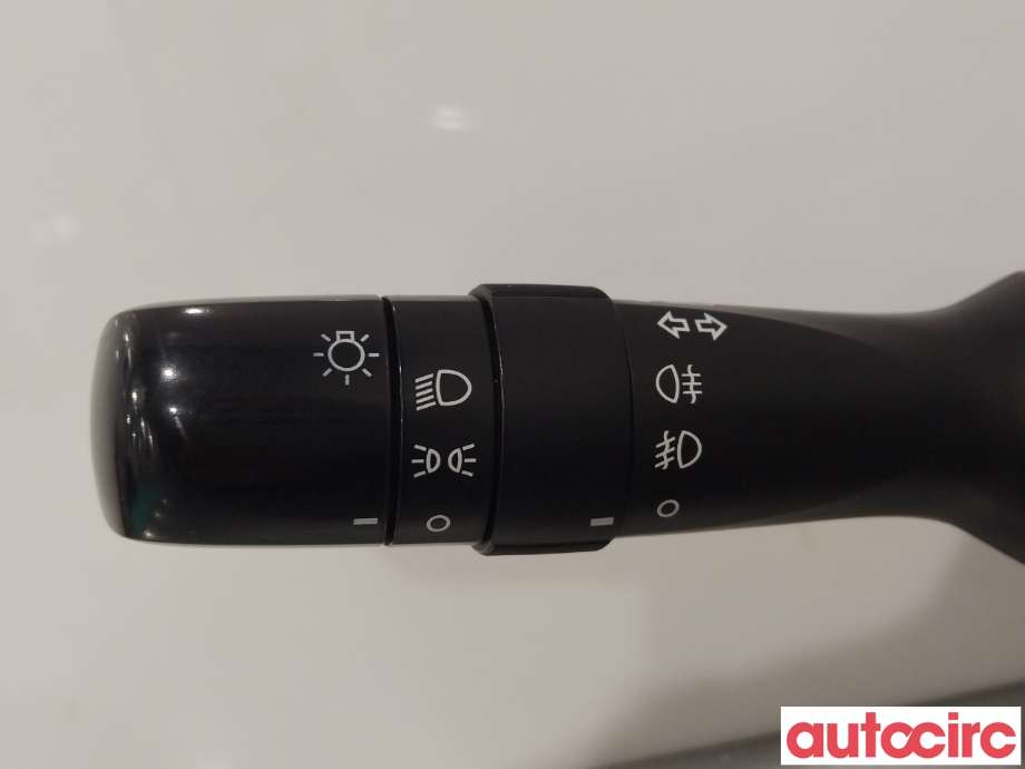 Bryter combi til Toyota Auris 2010-2012 (Type I, Fase 2)  (TOYOTA|8465202411|8414002311|)