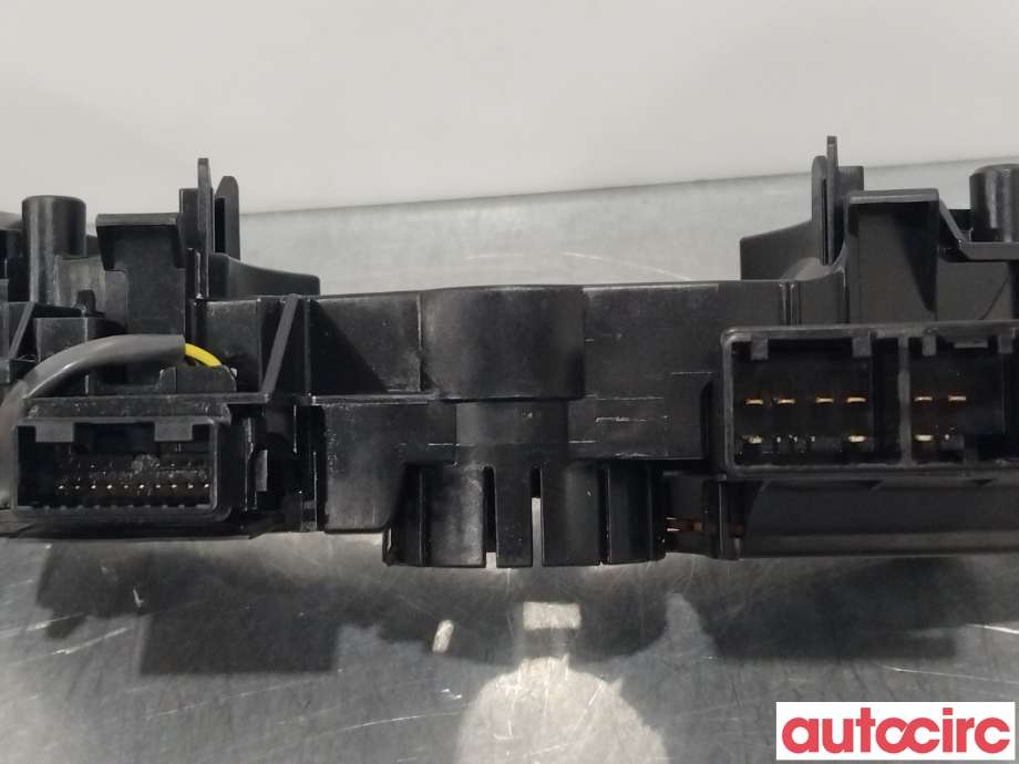Bryter combi til Toyota Auris 2010-2012 (Type I, Fase 2)  (TOYOTA|8465202411|8414002311|)