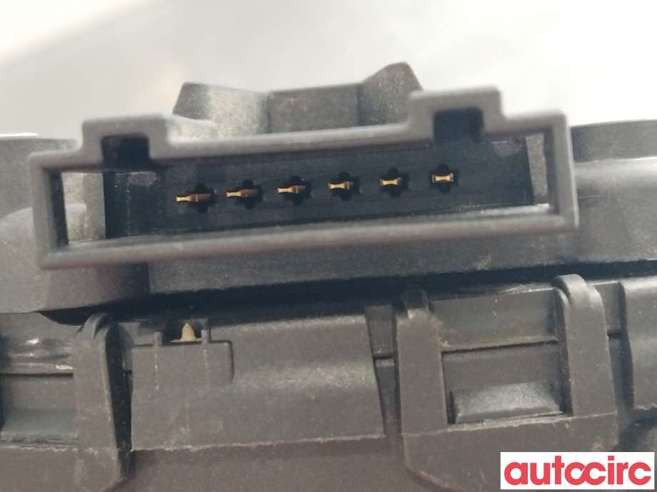 Pedal gass til VW Amarok 2010-2016 (Type I, Fase 1)  (VOLKSWAGEN|6Q1723503P)