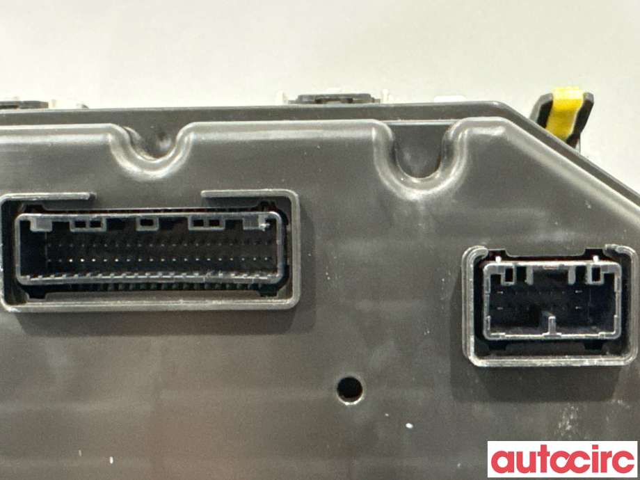Instrumentpanel til Toyota Yaris 2014-2020 (Type III, Fase 2) (TOYOTA|83800F5440|MB157580-4812|83800F5441)