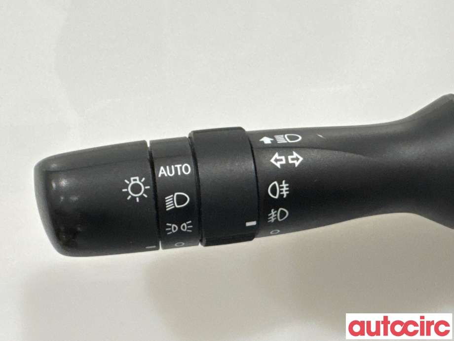 Bryter blink til Toyota Yaris 2014-2020 (Type III, Fase 2)  (TOYOTA|841400D310|)