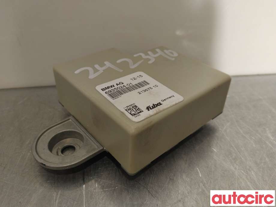 Antenne forsterker til BMW X3 2010-2017 (F25) (F25) (BMW|65206935024|6935024)