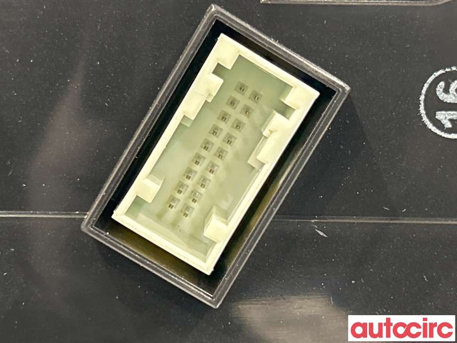 Instrumentpanel til Peugeot Partner 2015-2019 (Type II, Fase 2)  (PEUGEOT|9831101680)