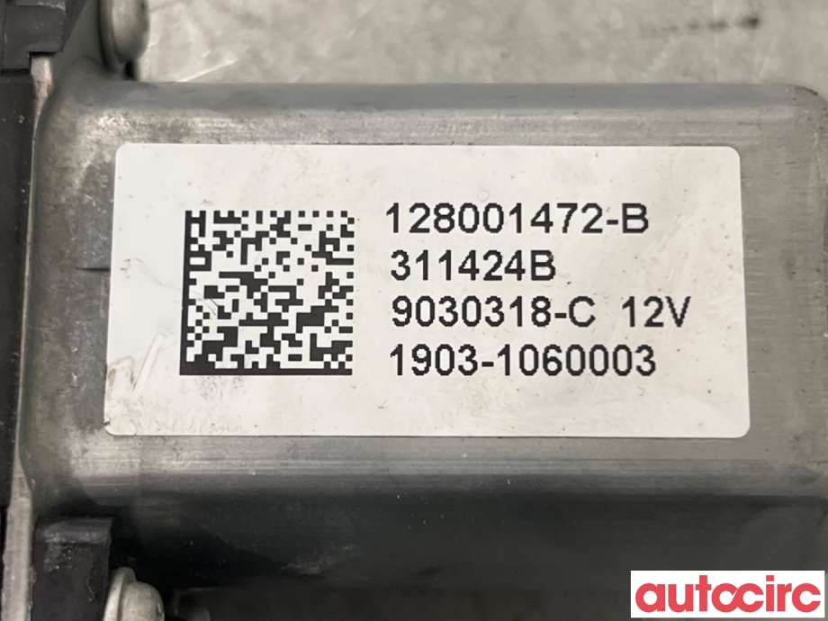 Ruteheis høyre foran til Renault Zoe 2013-2019 (Fase 1)  (RENAULT|807206641R|9030318-C|)