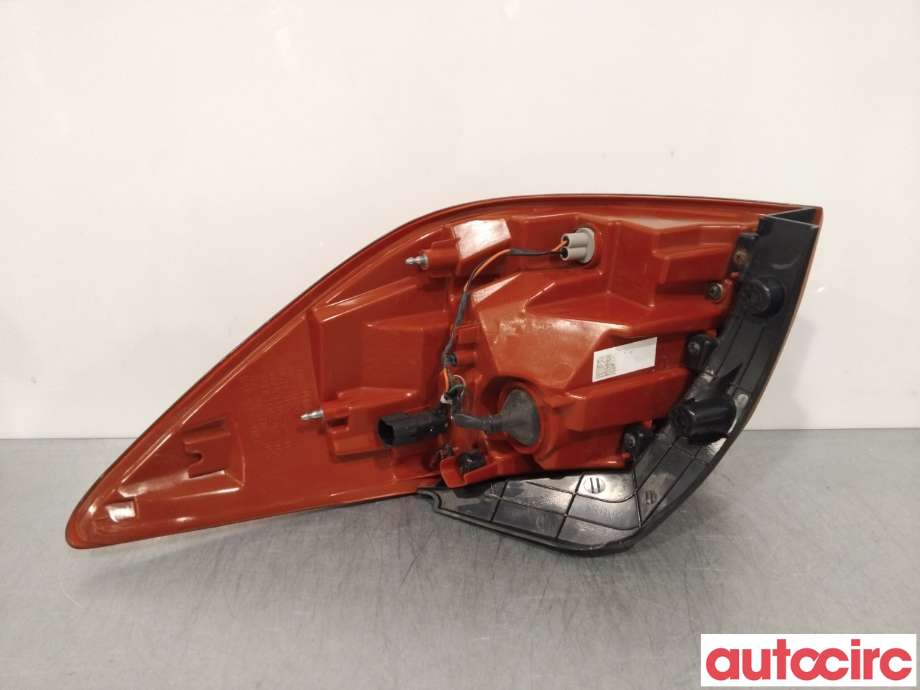 Baklykt venstre til Kia Sportage 2010-2016 (Type III) (KIA|924013W610)