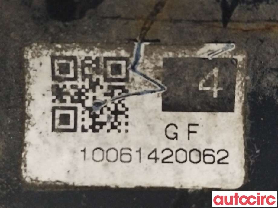 Drivaksel høyre foran til Toyota Urban Cruiser 2009-2014  (TOYOTA|4341052310|10061420062)