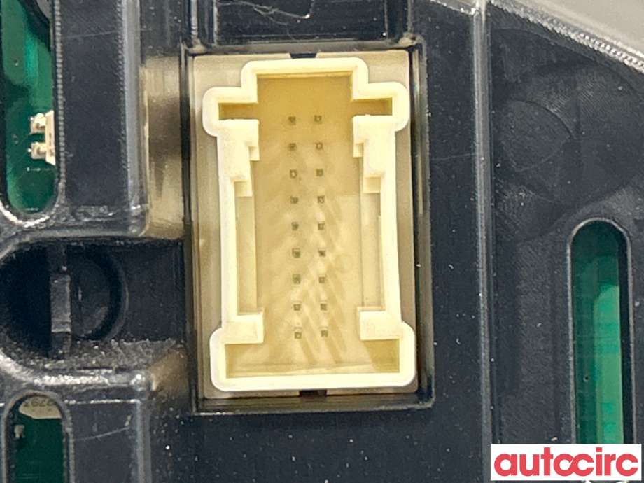 Instrumentpanel til Mercedes C-Klasse 2007-2011 (Fase 1) (W204) (W204) (MERCEDES|A2049004300|A2044400111)
