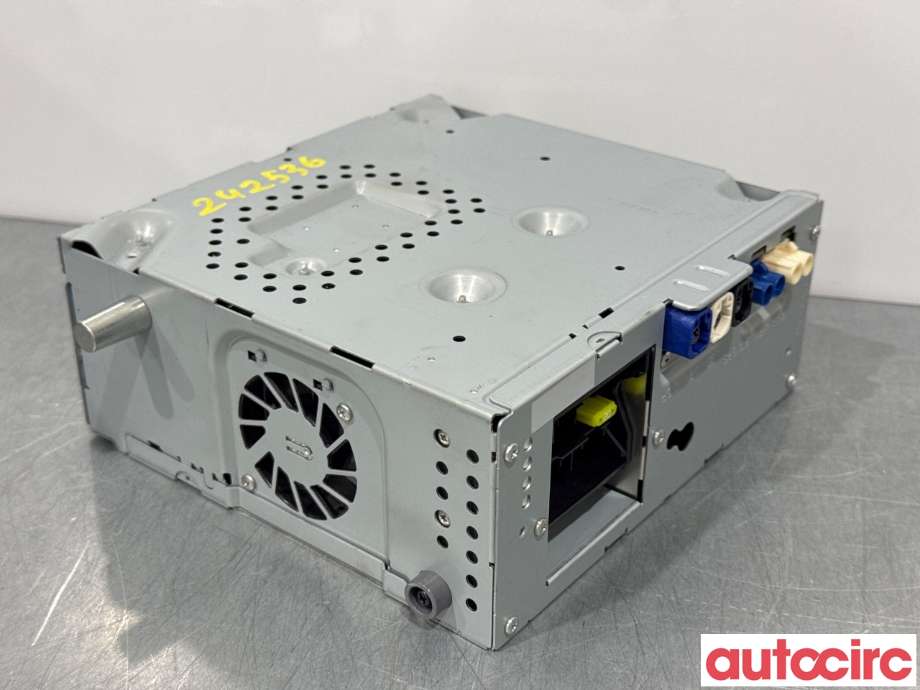 Bilstereo til Mercedes C-Klasse 2014-2018 (Fase 1) (W205) (W205) (MERCEDES|A2059006222||A2059000241)