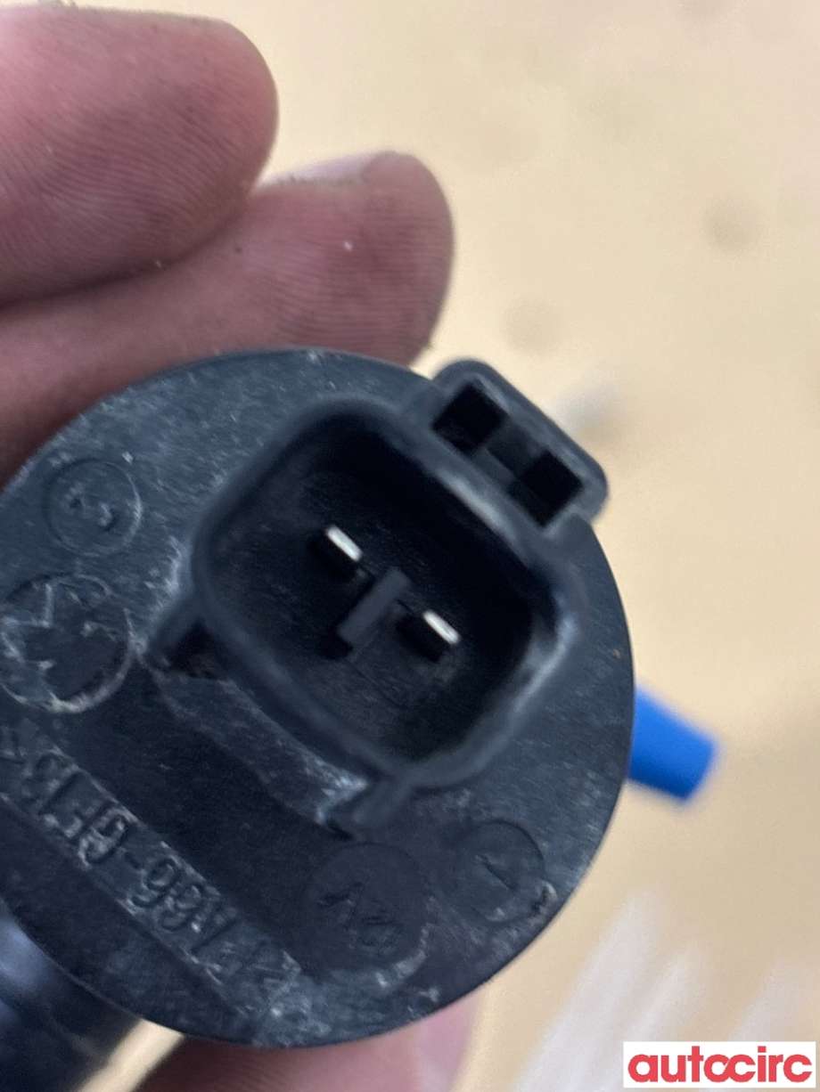 Spylerpumpe bak til Toyota Avensis 2015-2019 (Type III, Fase 2)  (TOYOTA|8533002040|)