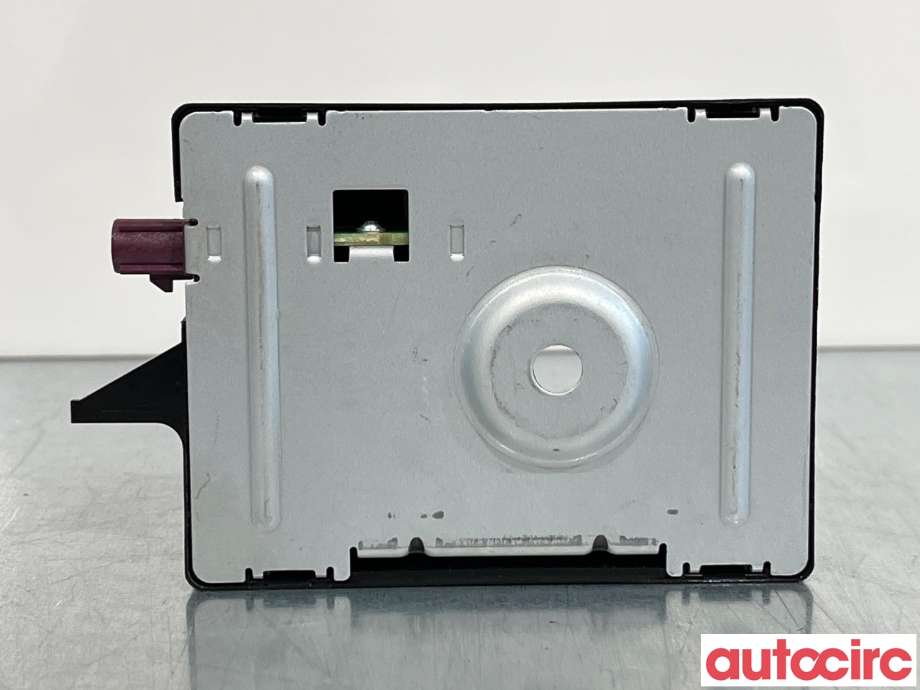 Antenne forsterker til BMW 2-Serie 2014-2021 (F22/F23) (F22/F23) (BMW|65209325735|BU923091104)