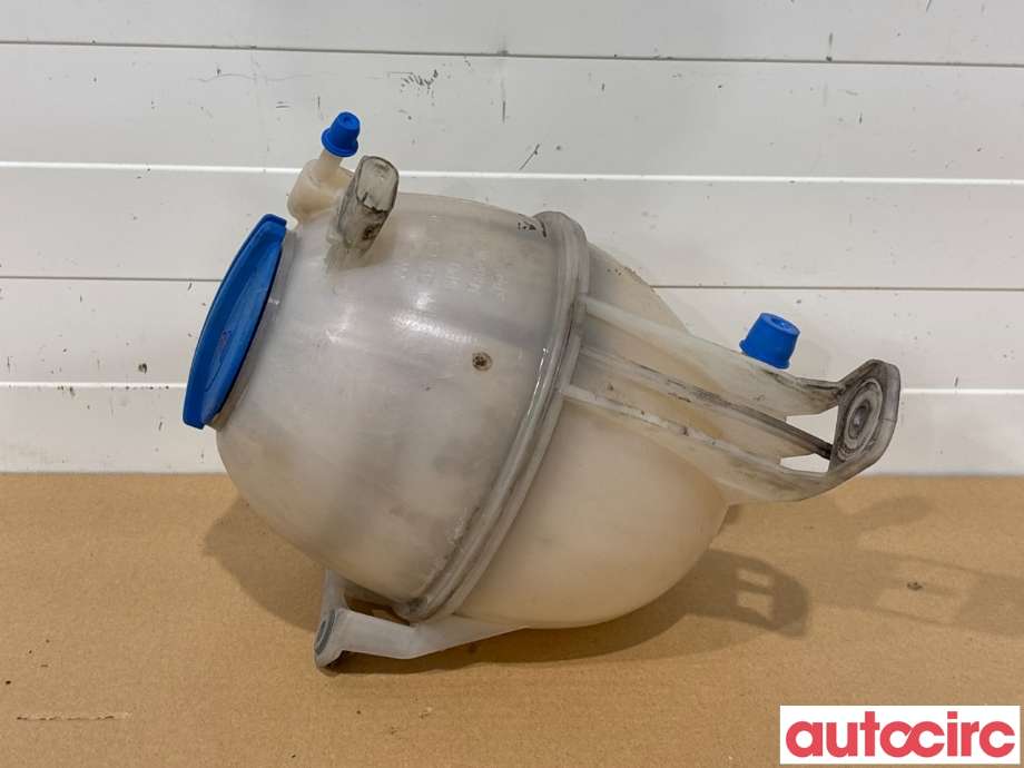 Ekspansjonstank til VW Amarok, 2010-2016 (Type I, Fase 1) (VOLKSWAGEN|2H0121407D)