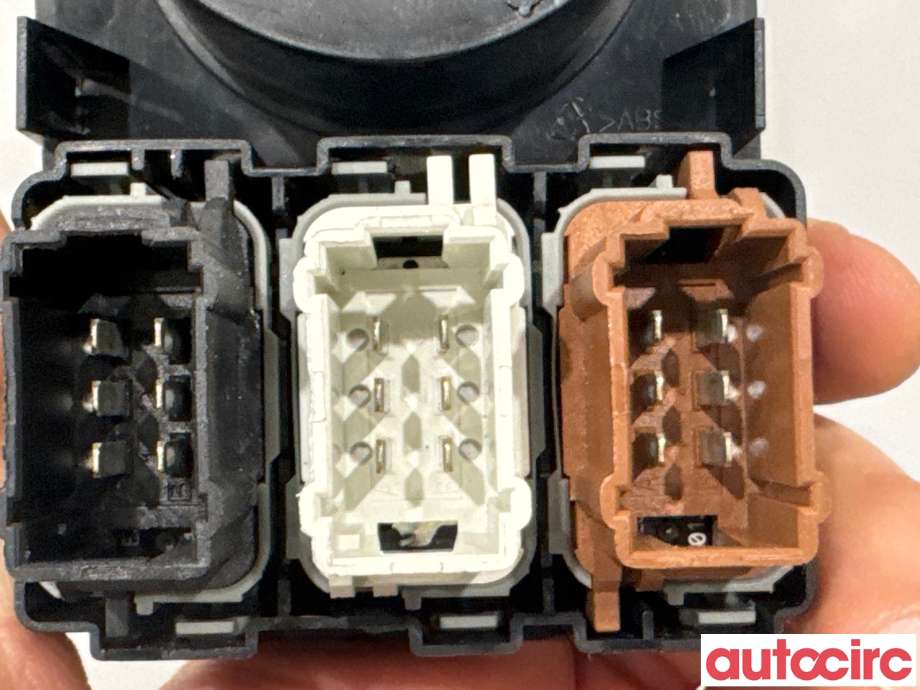 Bryter diverse til Nissan Qashqai 2007-2010 (Type I, Fase 1) (NISSAN|25535JG00A||25535JG01A)