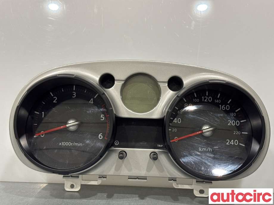 Instrumentpanel til Nissan Qashqai 2007-2010 (Type I, Fase 1) (NISSAN|24810KD09D||24810JD32D)