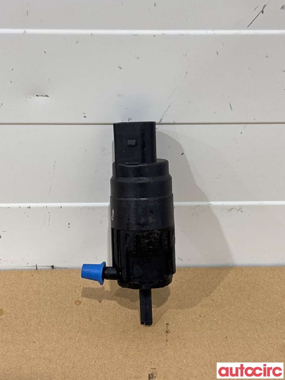 Spylerpumpe foran til Škoda Octavia, 2009-2013 (Type II, Fase 2)  (SKODA|1K5955651)