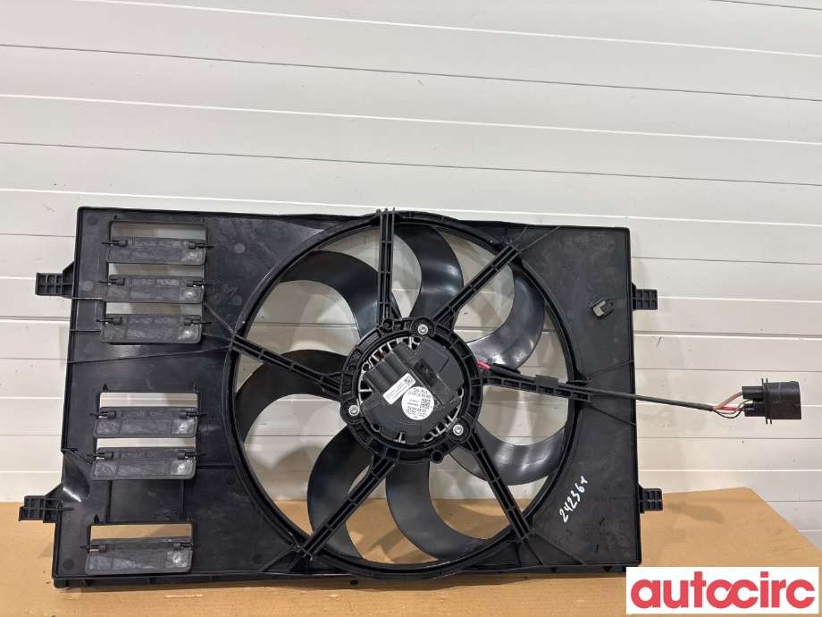 Kjølevifte til VW Golf VII 2012-2017 (Fase 1) (VOLKSWAGEN|5WA121203G|5Q0121203CD)