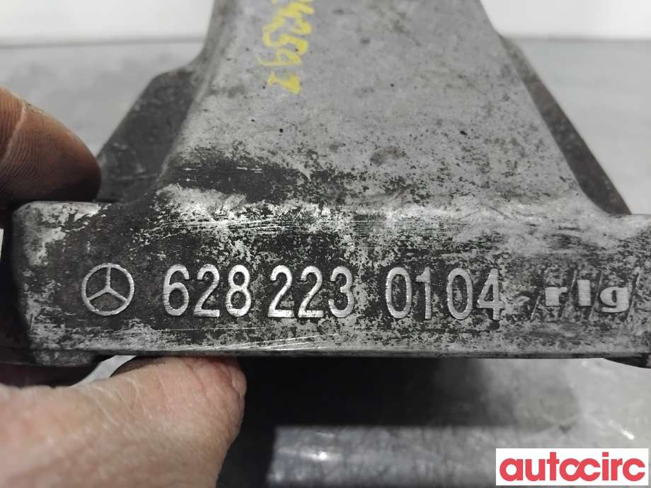 Motorfeste til Mercedes S-Klasse 1999-2005 (W220) (W220) (MERCEDES|A6282230104||6282230104)